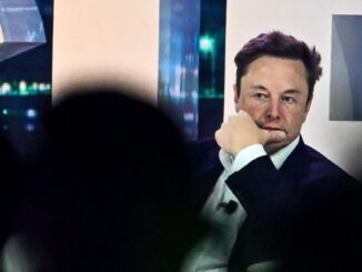 Elon Musk&#8217;s Twitter is now only worth a third of its $44 billion price tag | gettyimages 1251952181 326x245